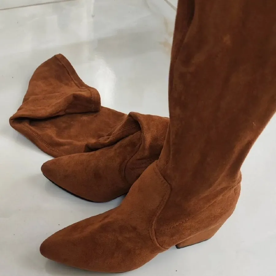 بوت بلند زنانه آکبند