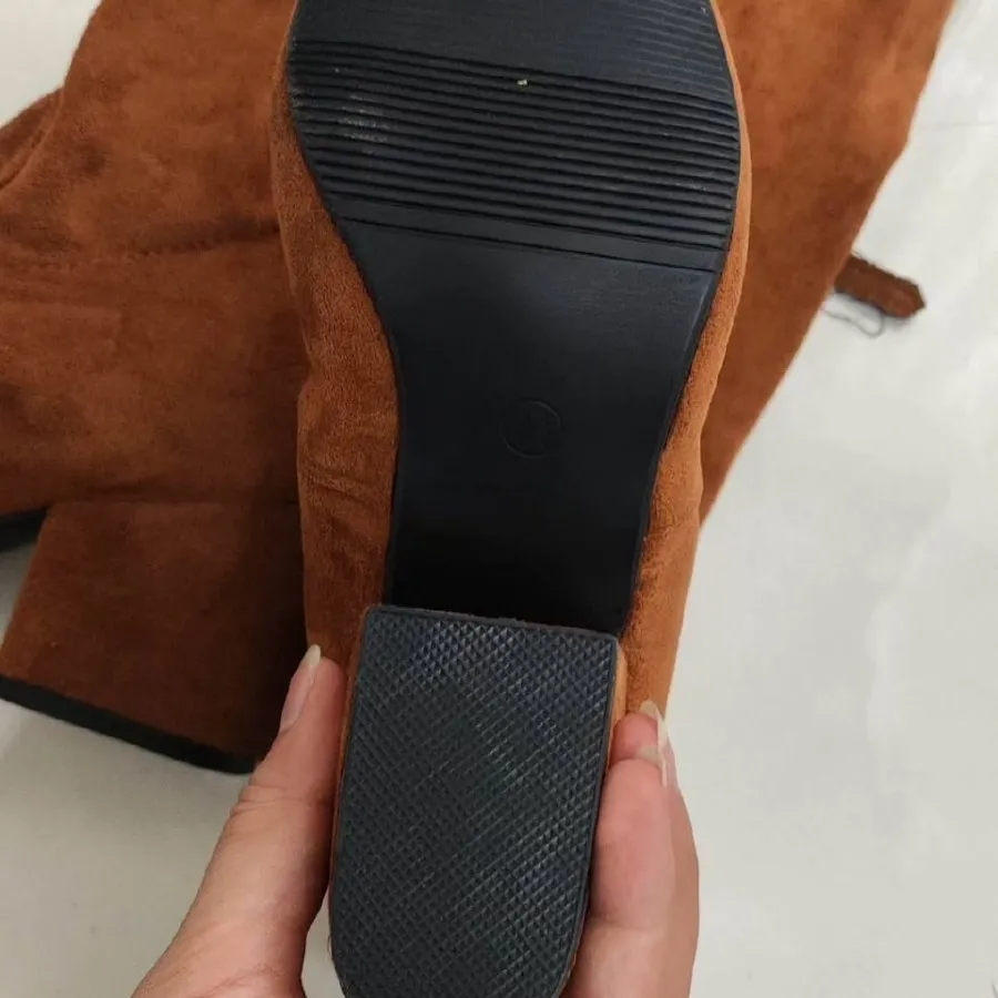 بوت بلند زنانه آکبند