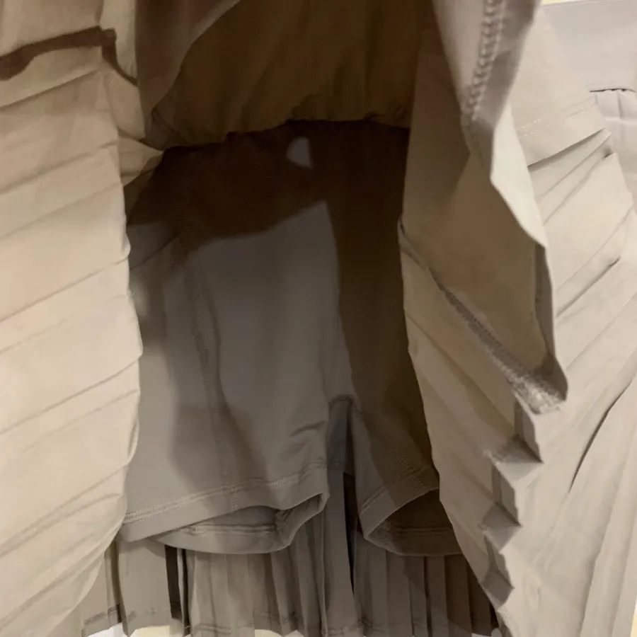 نیمتنه شلوارک دامنی ورزشی