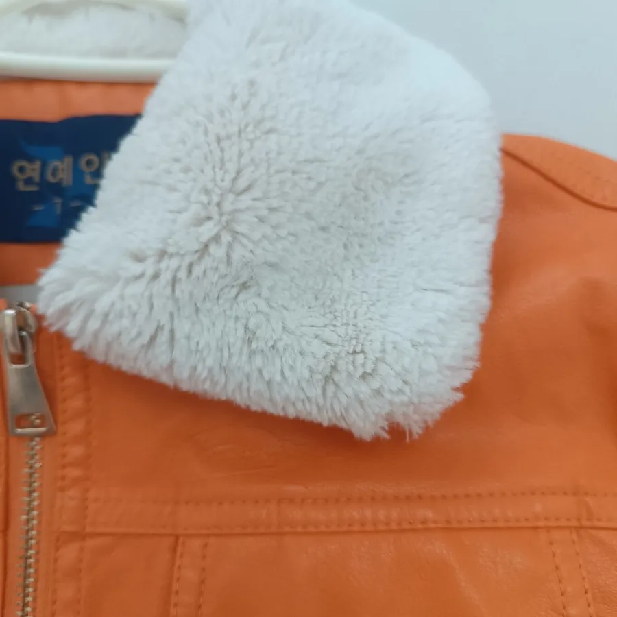 کاپشن چرم درجه بک