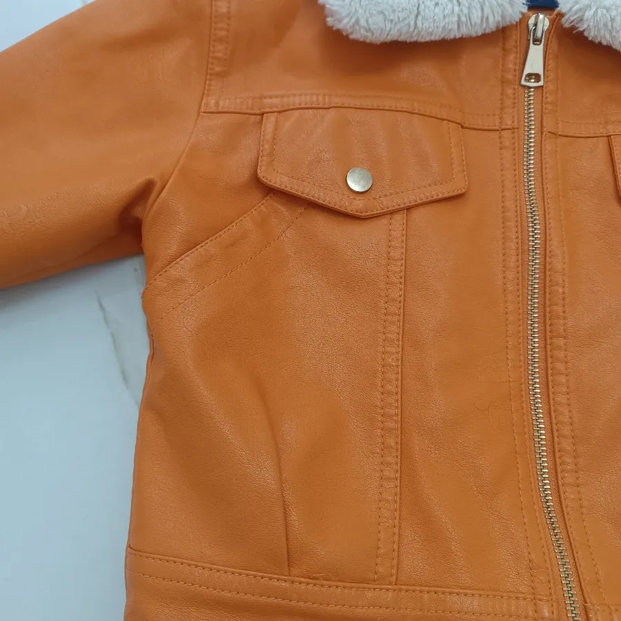 کاپشن چرم درجه بک