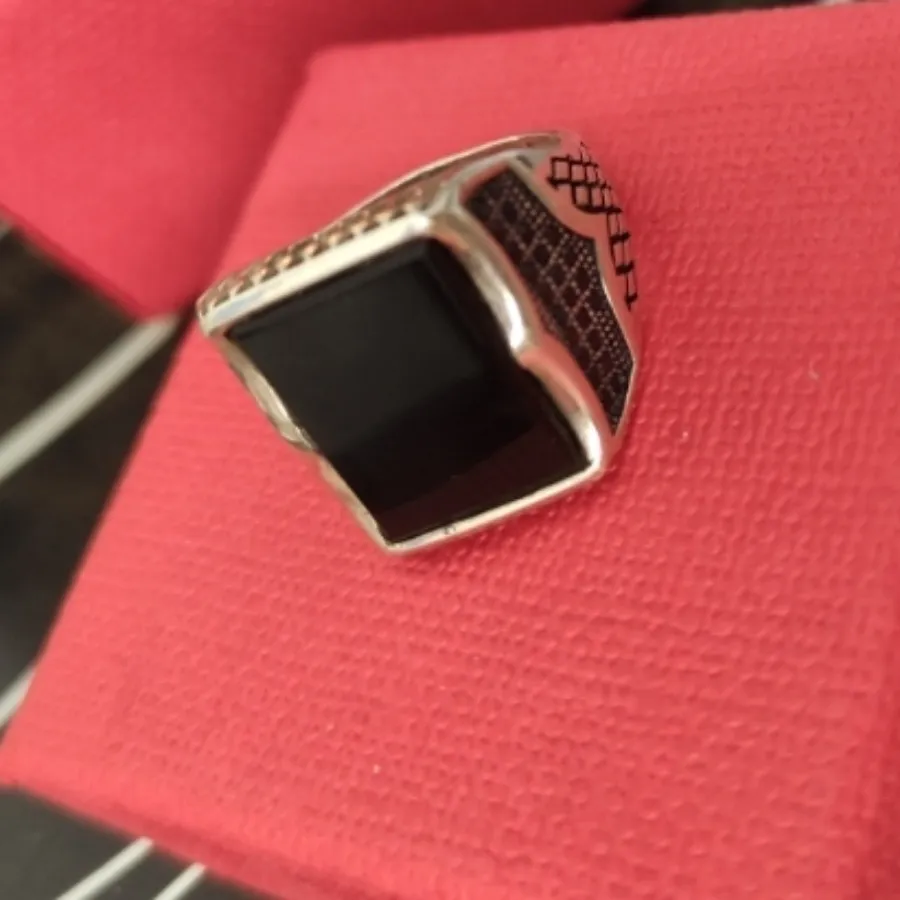 انگشتر نقره