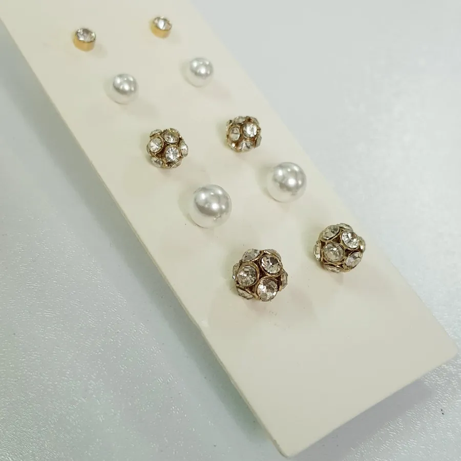 پک گوشواره گلگوش میخی