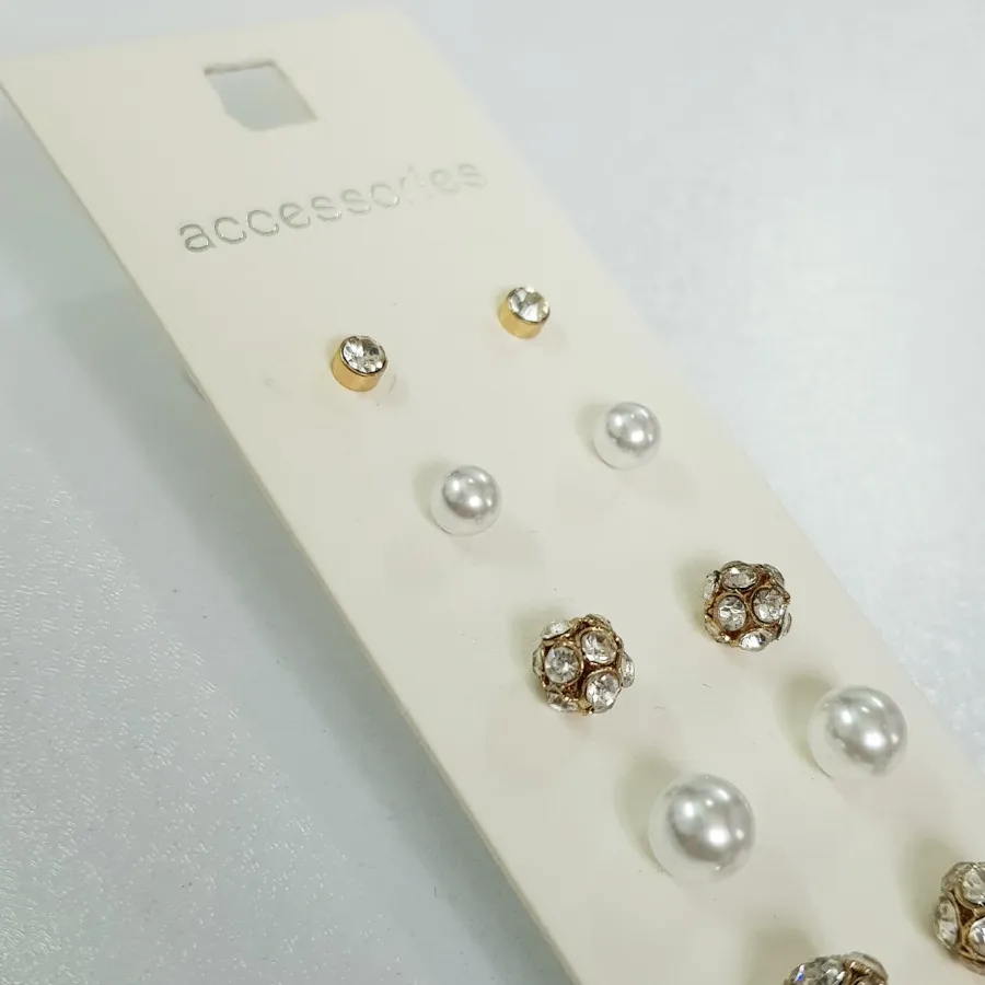 پک گوشواره گلگوش میخی