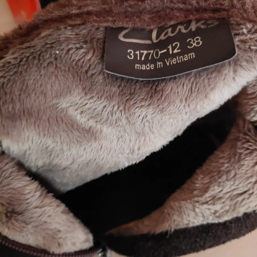 بوت ( ورق بزنید )