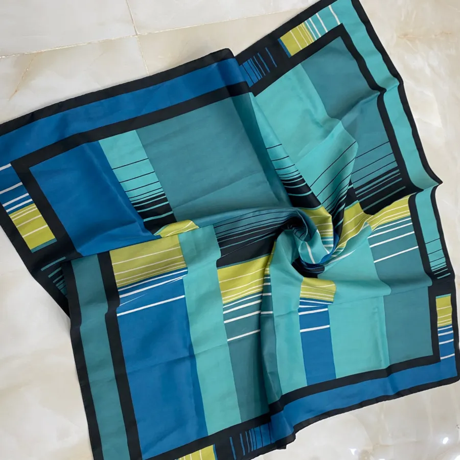 مینی اسکارف