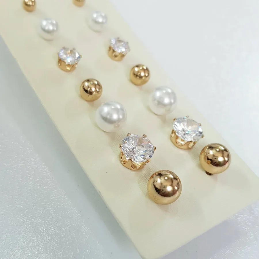 پک گوشواره گلگوش طلایی