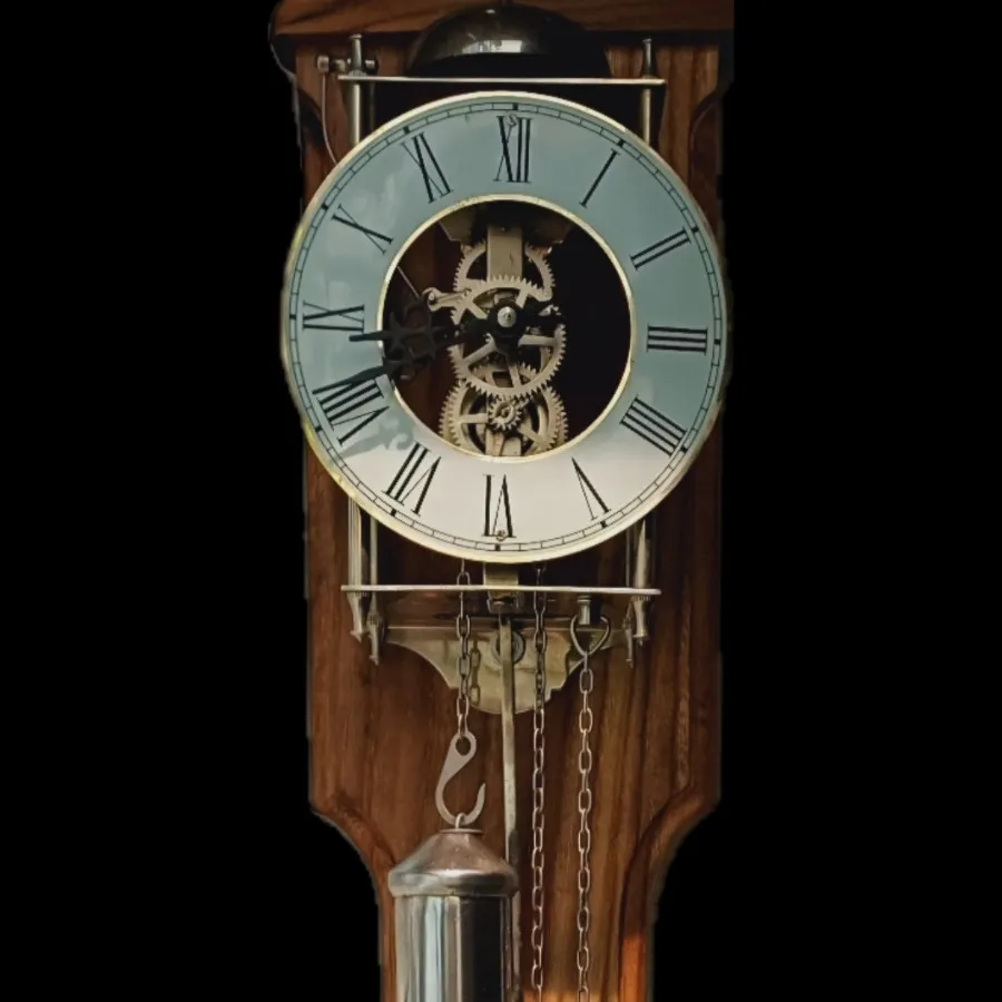 ساعت دیواری عتیقه قدیمی