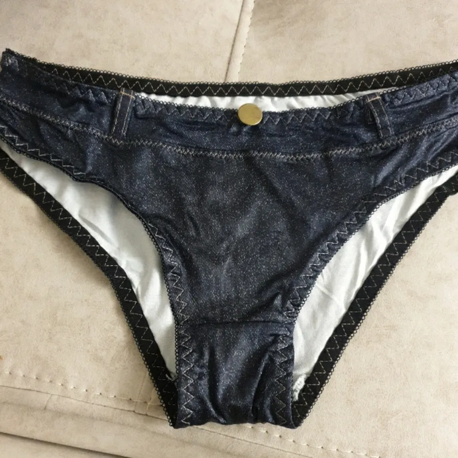 ست شورت و سوتین طرح جین