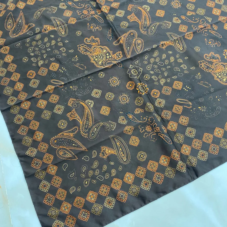 مینی اسکارف