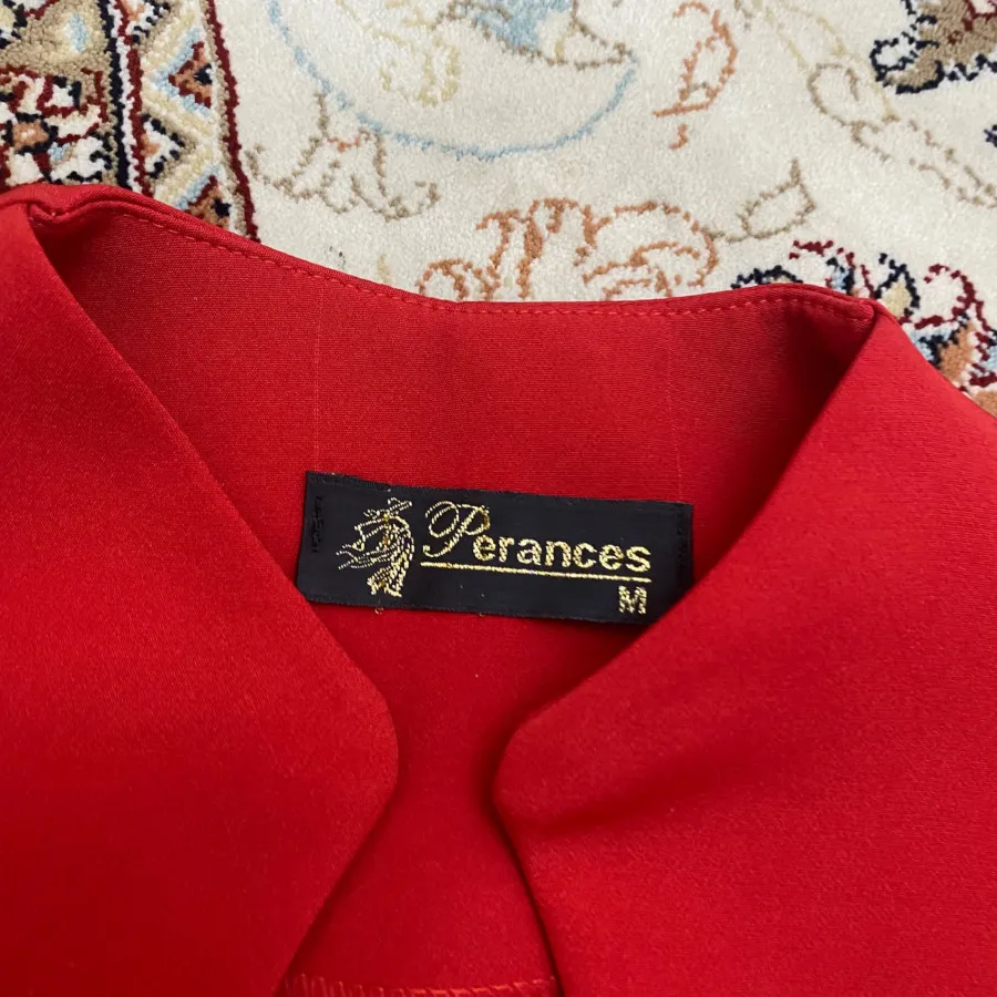 کت زنانه قرمز مجلسی