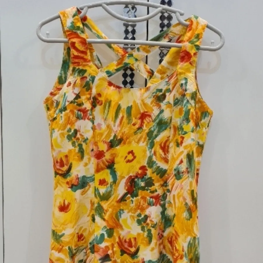 پیراهن گلدار تابستونی