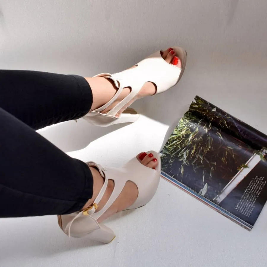 کفش شیک گل بانو