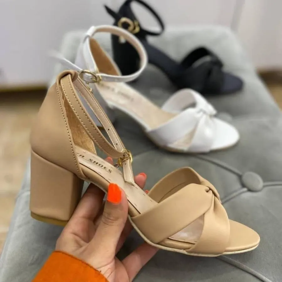 کفش شیک گل بانو