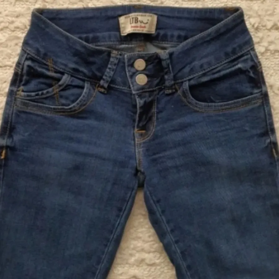 شلوار جین اسکینی