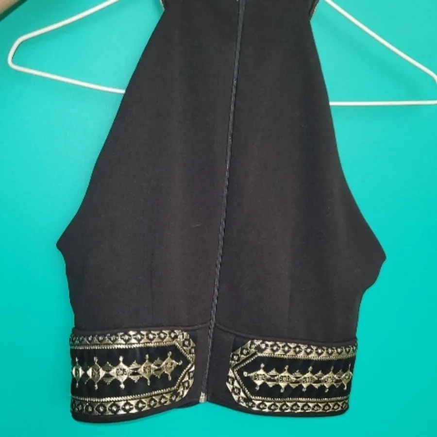 نیم‌تنه مشکی