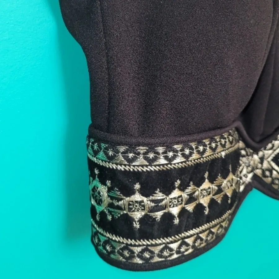 نیم‌تنه مشکی