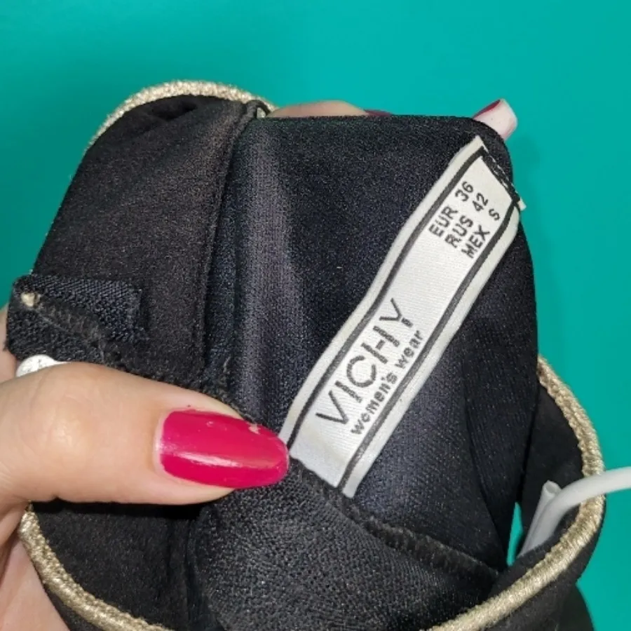 نیم‌تنه مشکی