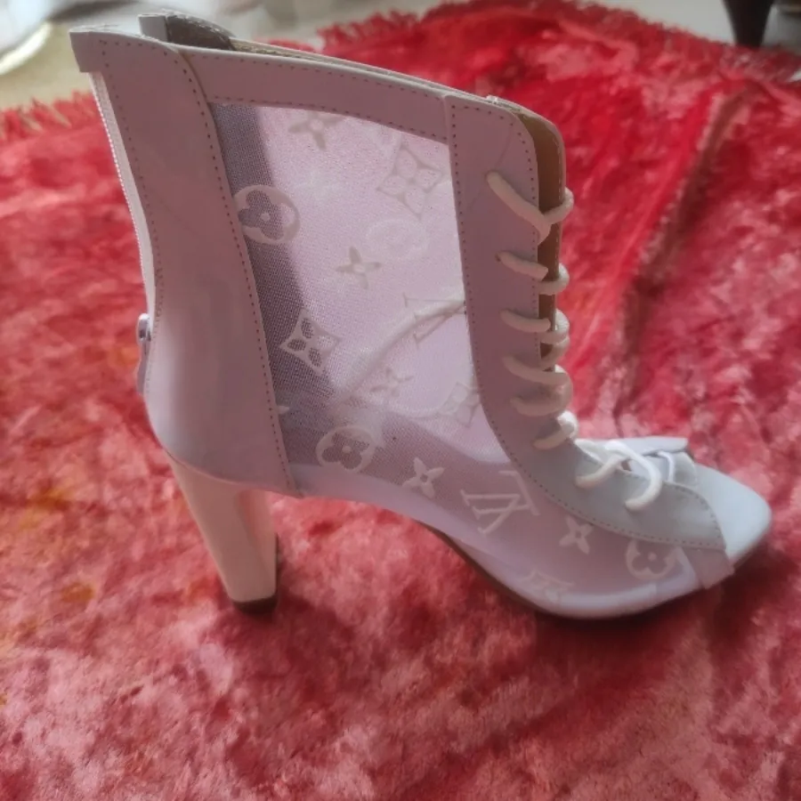 کفش لویی ویتون