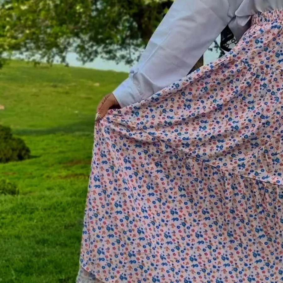 دامن چیندار گلگلی