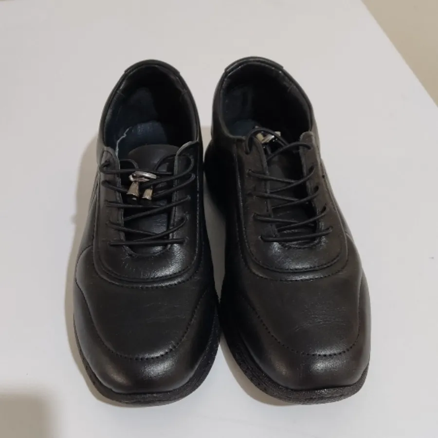 کفش چرم اسپرت