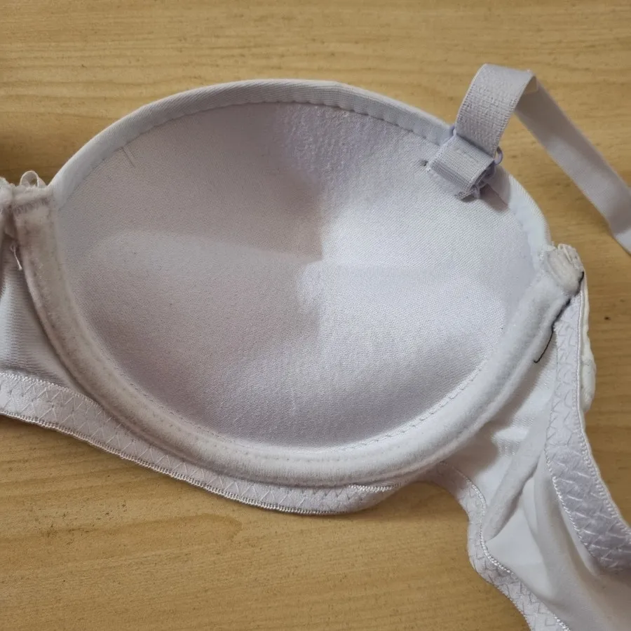 سوتین سفید ساده