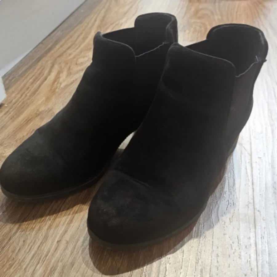 نیم بوت مشکی