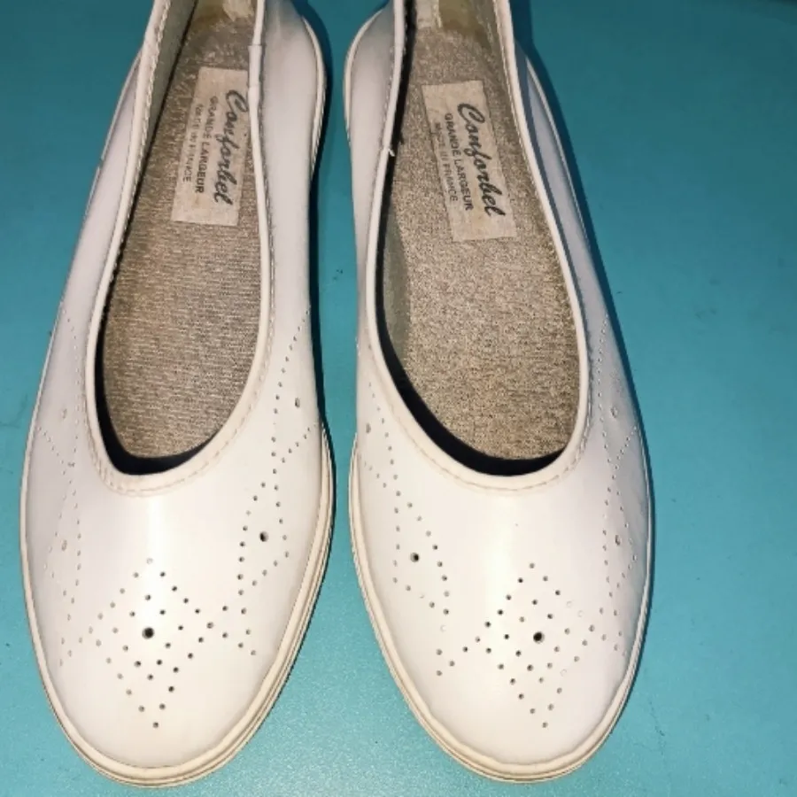 کفش سفید وارداتی (فرانسه)