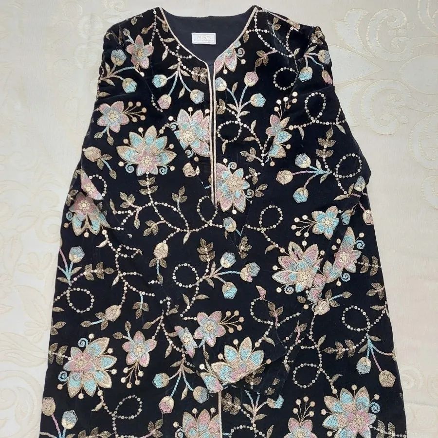 مانتوسوزندوزی هندی