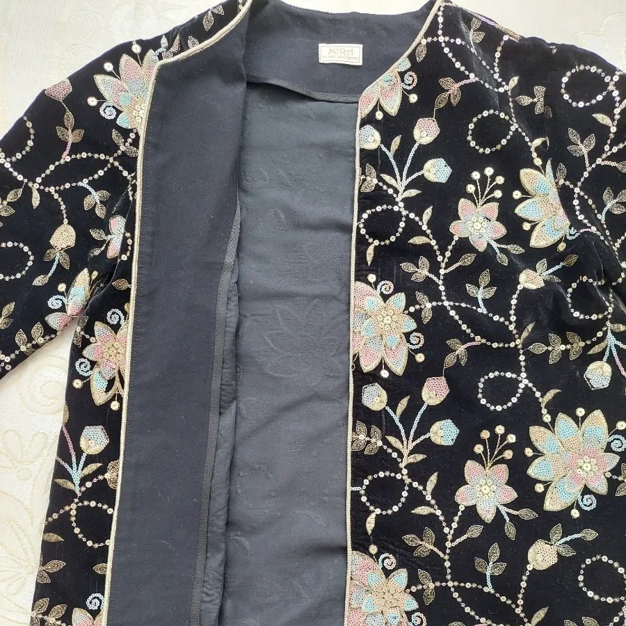 مانتوسوزندوزی هندی