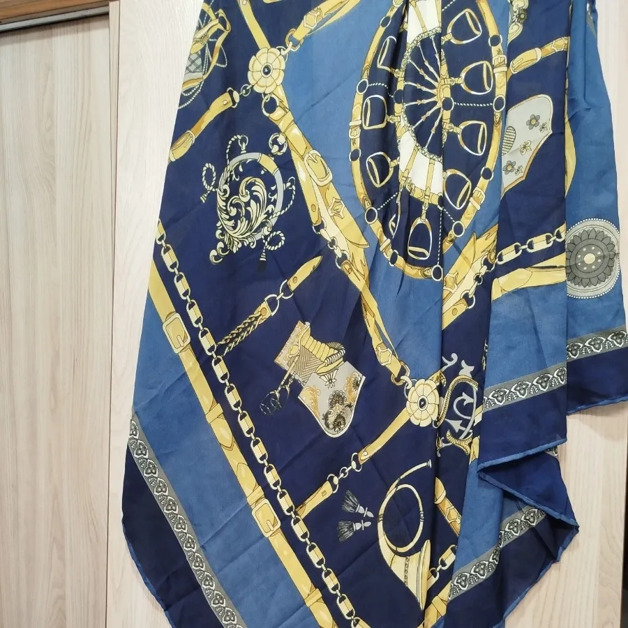 روسری قواره دار