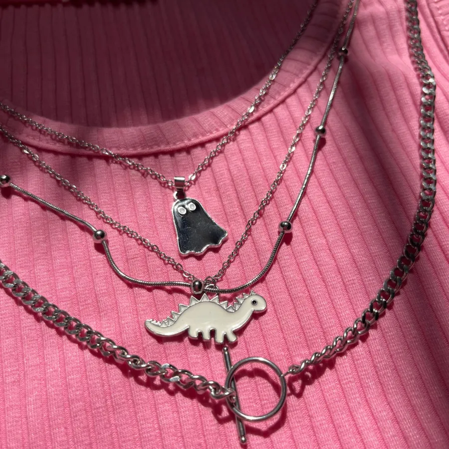 گردنبند رنگ ثابت