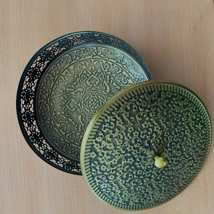 گز خوری شکلات خوری