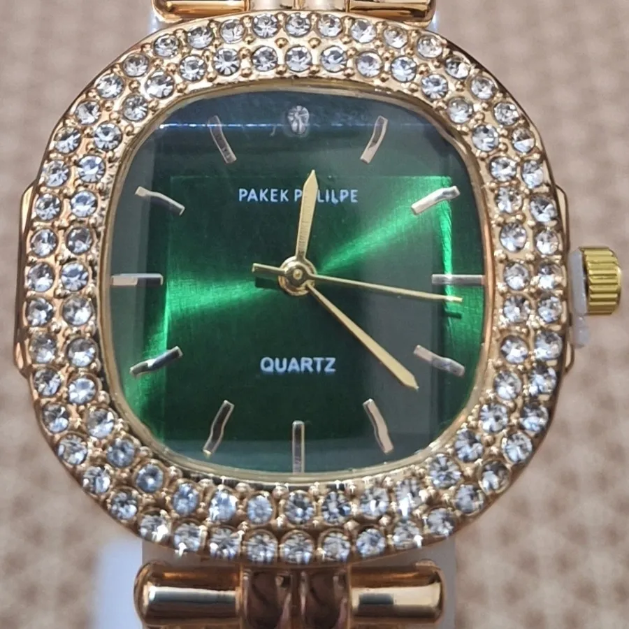 ساعت زنانه نگین داد