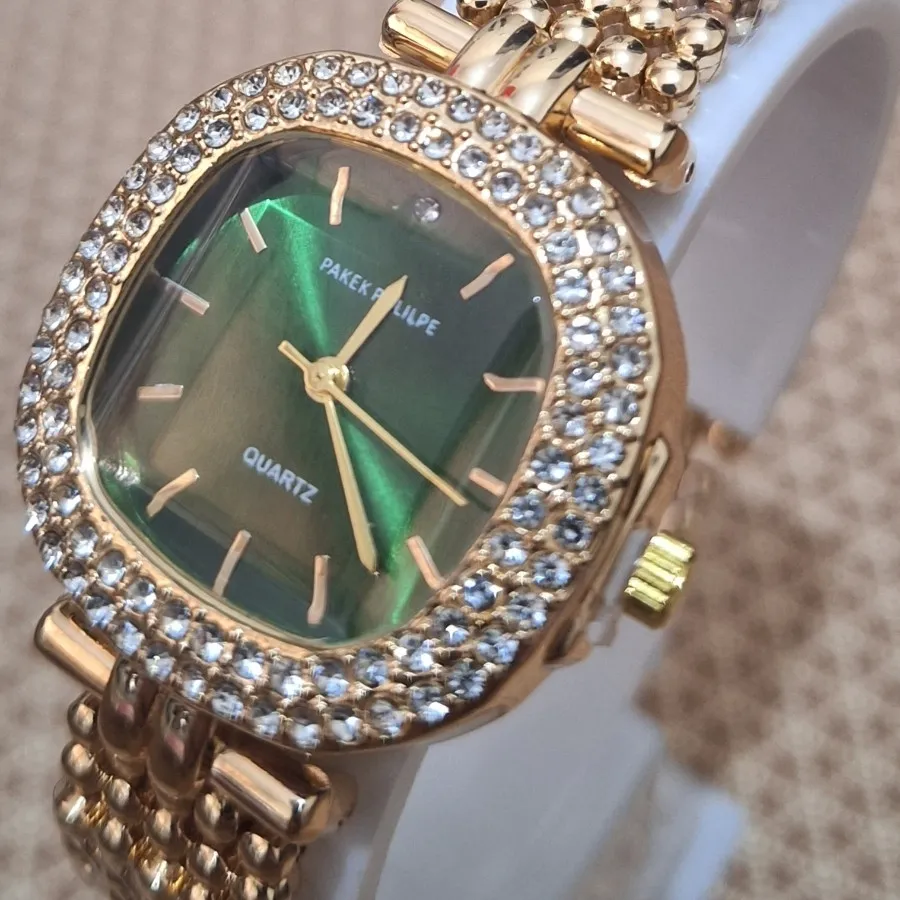 ساعت زنانه نگین داد