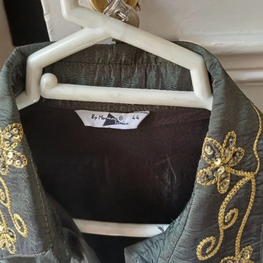 بلوز یا شومیز