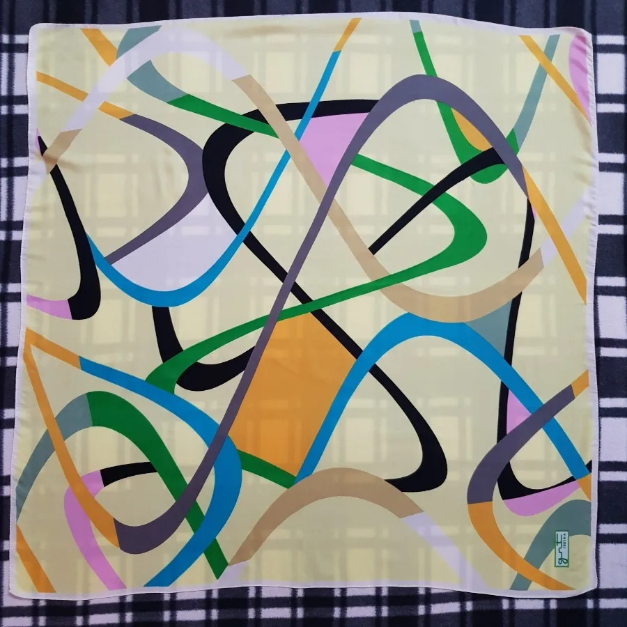 روسری نخی (88 در 88 سانت)