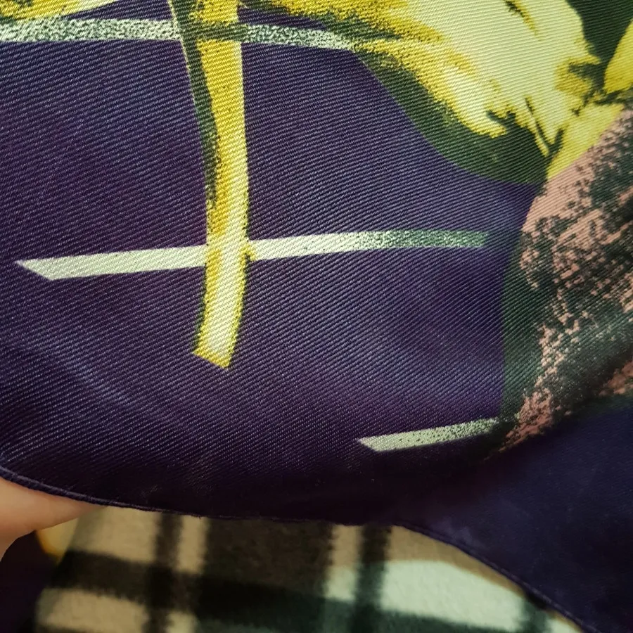 روسری(104 در 104 سانت)