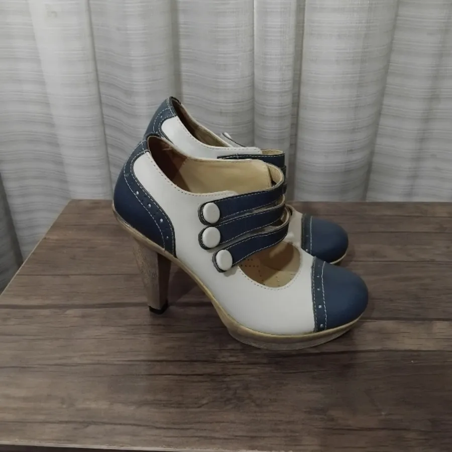 کفش پاشنه بلند لکا