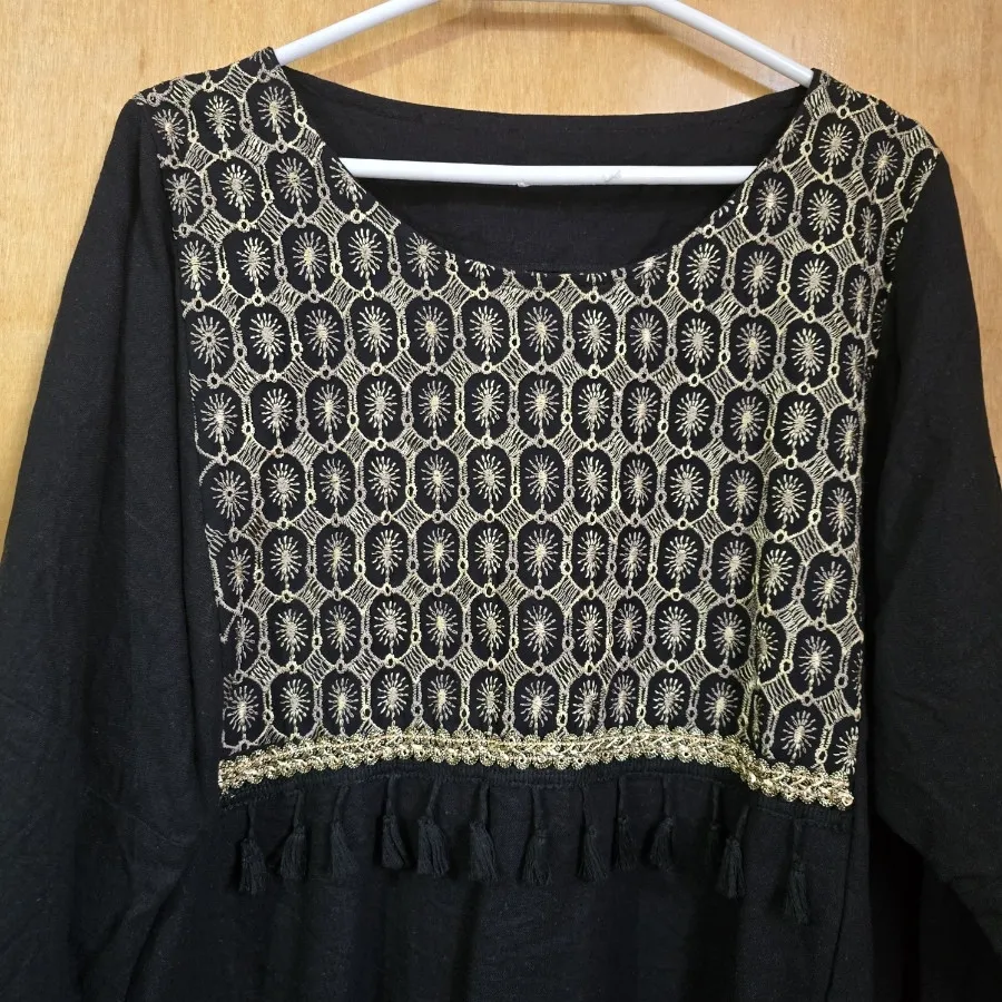 مانتو مشکی جلو بسته