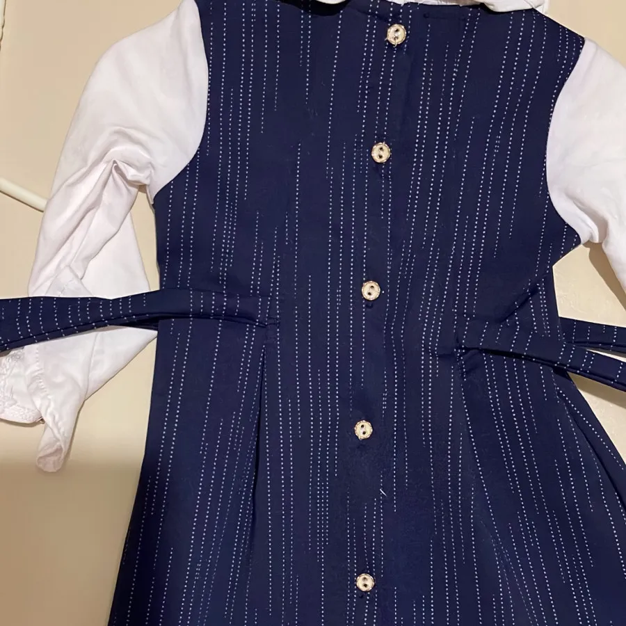 پیراهن دخترانه