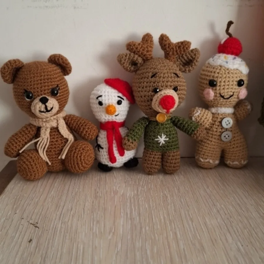 عروسک قلاببافی