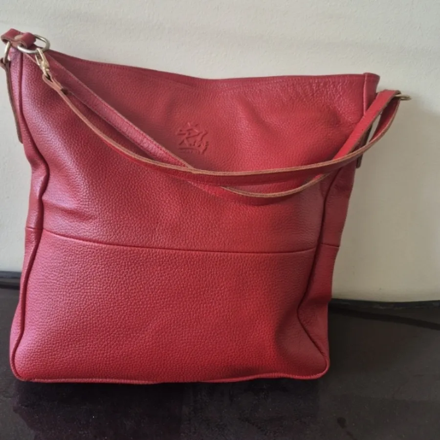 کیف شیک قرمز خوشرنگ