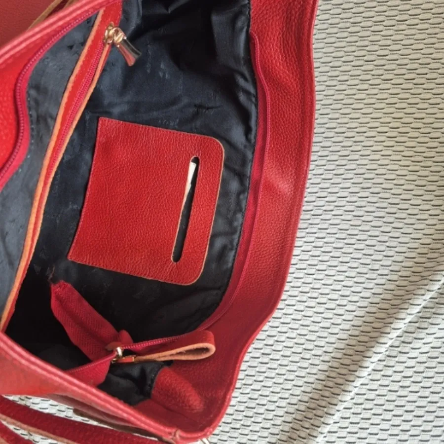 کیف شیک قرمز خوشرنگ