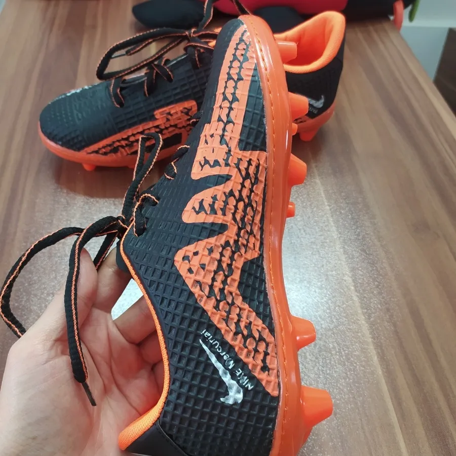 کفش استوک فوتبال