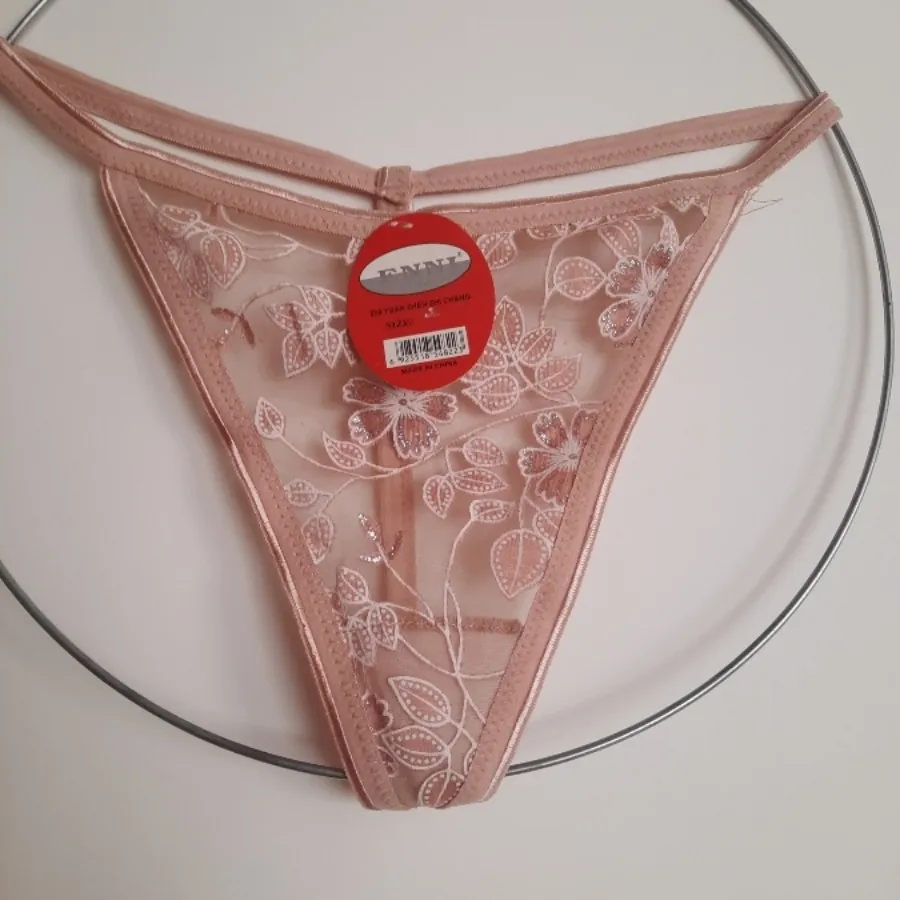 شورتهای بگلس