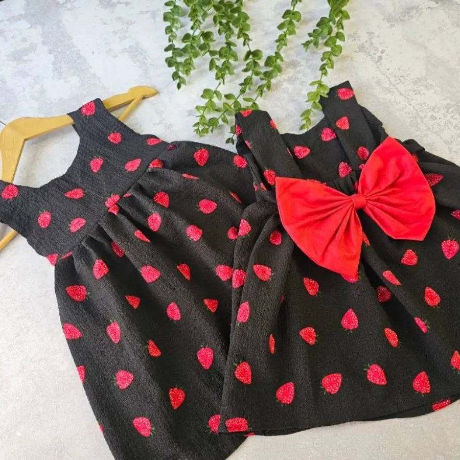 پیراهن بچگانه