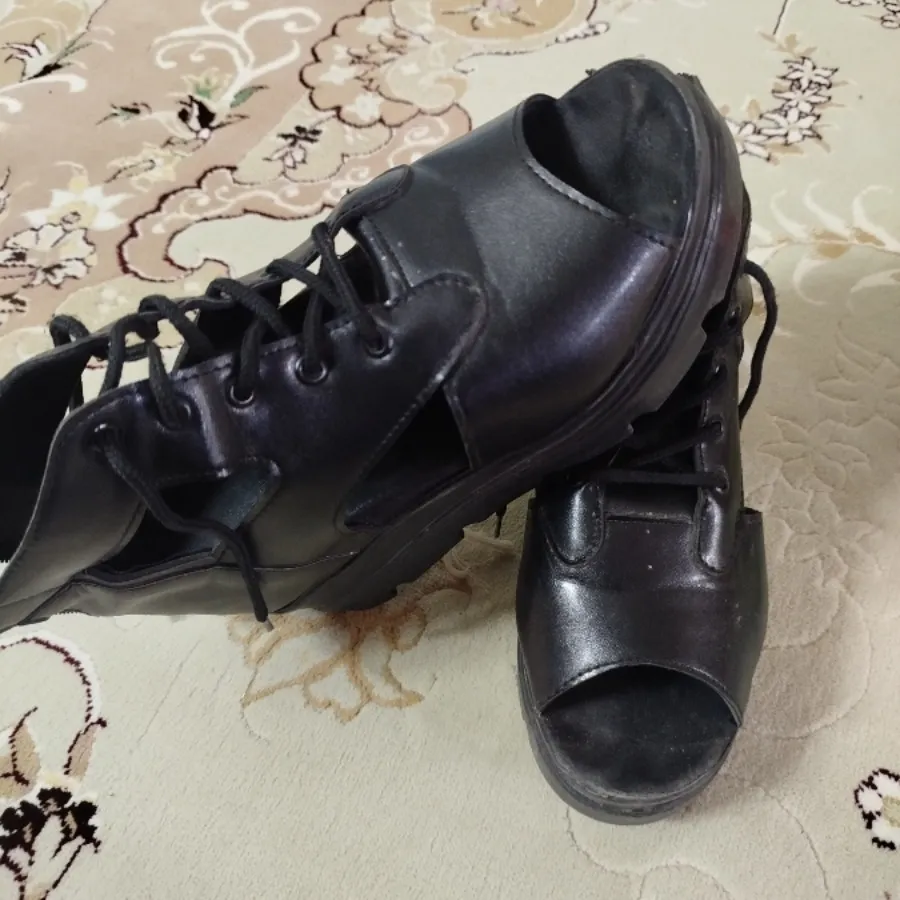 کفش تابستونی