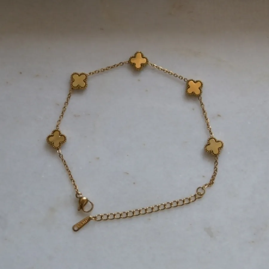 دستبند 5 گل طلایی ونکلیف