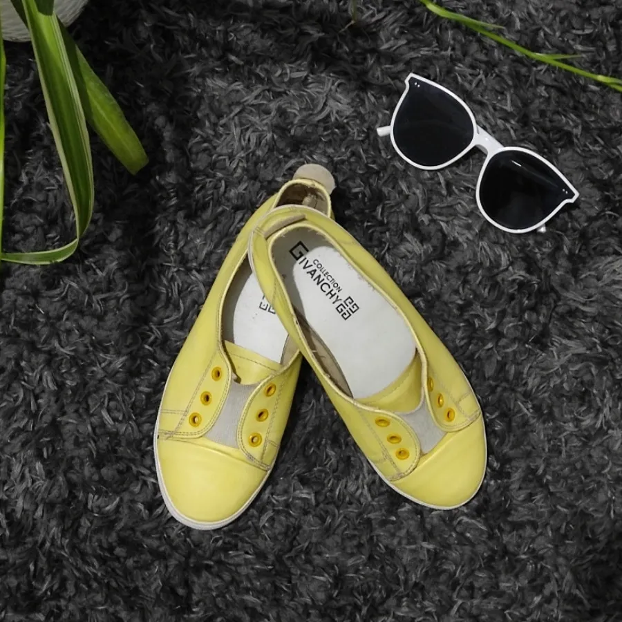 کفش کالج  رایگان